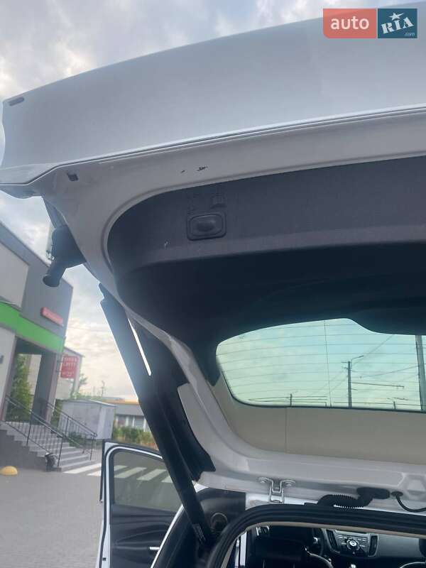 Внедорожник / Кроссовер Ford Kuga 2015 в Белой Церкви