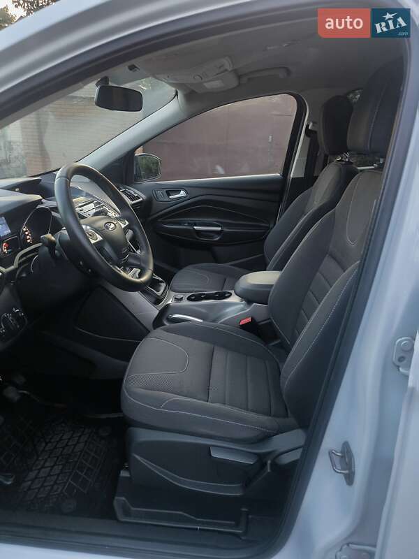 Внедорожник / Кроссовер Ford Kuga 2013 в Днепре