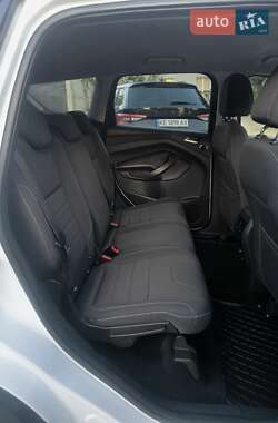 Внедорожник / Кроссовер Ford Kuga 2013 в 