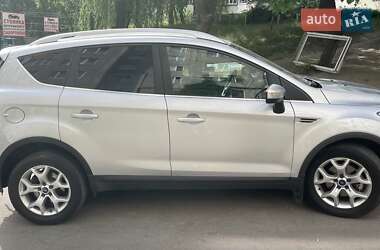 Внедорожник / Кроссовер Ford Kuga 2011 в 