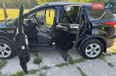 Внедорожник / Кроссовер Ford Kuga 2013 в 