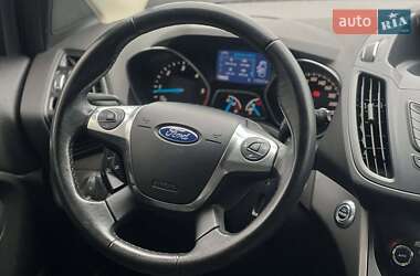 Внедорожник / Кроссовер Ford Kuga 2013 в 