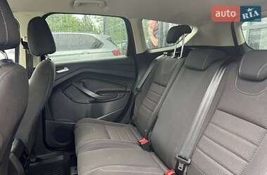 Внедорожник / Кроссовер Ford Kuga 2013 в 