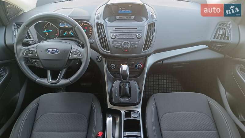 Внедорожник / Кроссовер Ford Kuga 2018 в Киеве