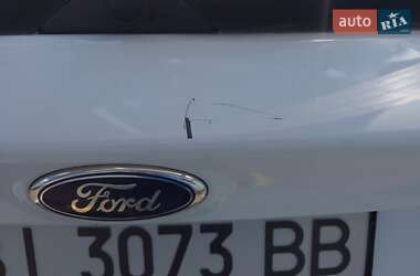 Внедорожник / Кроссовер Ford Kuga 2011 в 