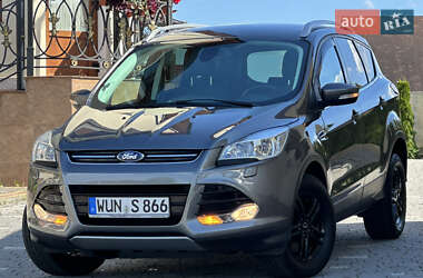 Внедорожник / Кроссовер Ford Kuga 2013 в 