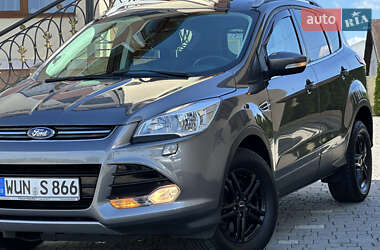 Внедорожник / Кроссовер Ford Kuga 2013 в 