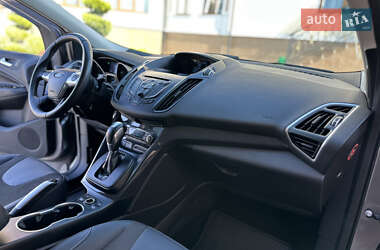 Внедорожник / Кроссовер Ford Kuga 2013 в 
