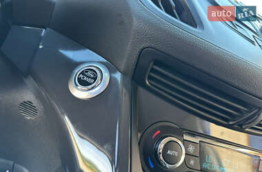 Внедорожник / Кроссовер Ford Kuga 2013 в 