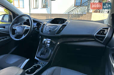 Внедорожник / Кроссовер Ford Kuga 2013 в 