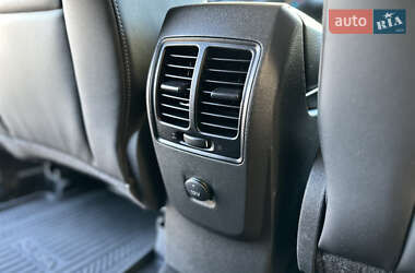 Внедорожник / Кроссовер Ford Kuga 2013 в 