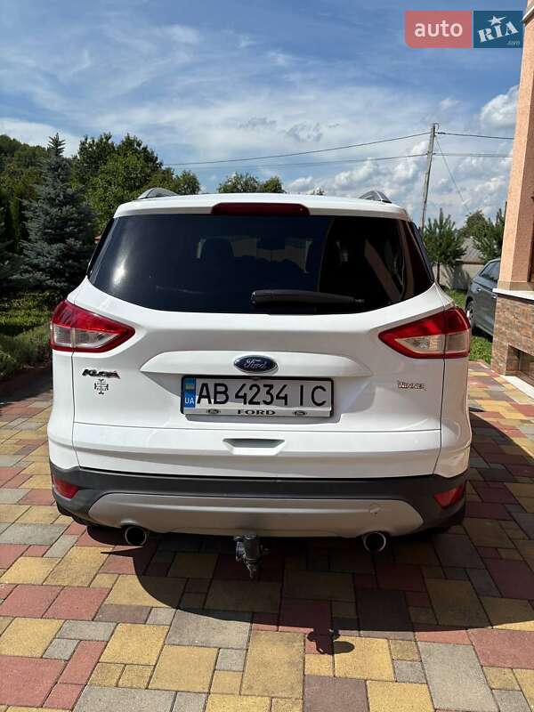 Внедорожник / Кроссовер Ford Kuga 2015 в Баре фото 2 Внедорожник / Кроссовер Ford Kuga 2015 в Баре