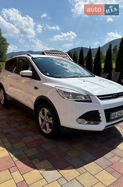 Внедорожник / Кроссовер Ford Kuga 2015 в 