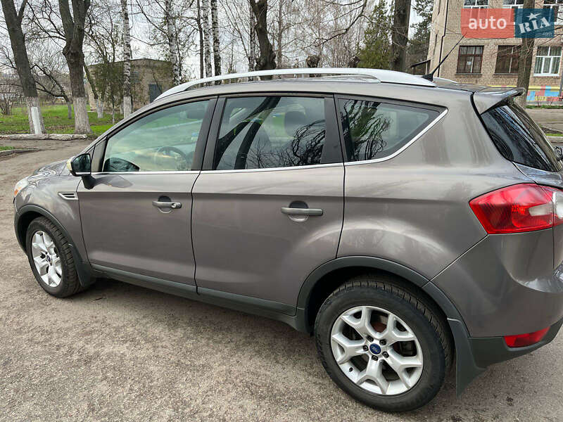 Позашляховик / Кросовер Ford Kuga 2011 в Сумах