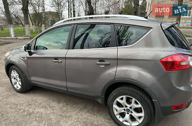 Внедорожник / Кроссовер Ford Kuga 2011 в 