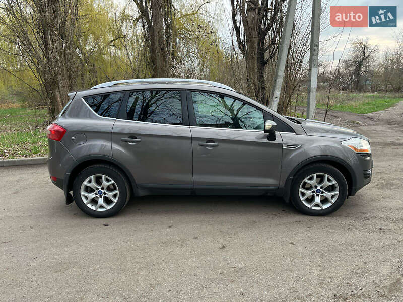 Позашляховик / Кросовер Ford Kuga 2011 в Сумах