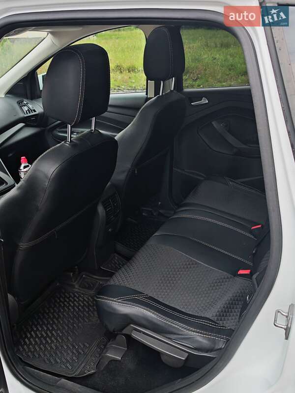 Внедорожник / Кроссовер Ford Kuga 2014 в Моршине
