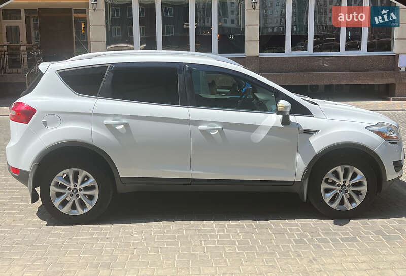 Внедорожник / Кроссовер Ford Kuga 2011 в Одессе