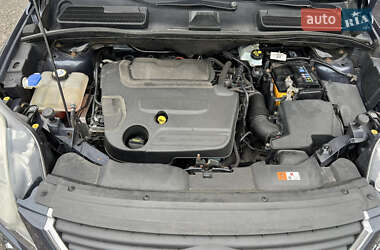 Внедорожник / Кроссовер Ford Kuga 2011 в 
