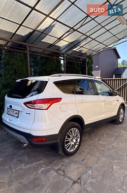 Внедорожник / Кроссовер Ford Kuga 2013 в 