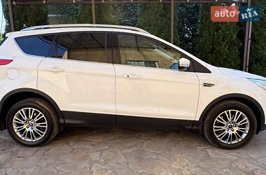 Внедорожник / Кроссовер Ford Kuga 2013 в 