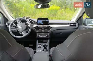 Внедорожник / Кроссовер Ford Kuga 2020 в 