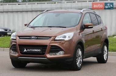 Внедорожник / Кроссовер Ford Kuga 2013 в 