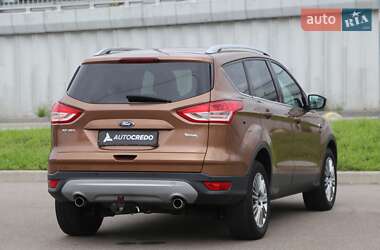 Внедорожник / Кроссовер Ford Kuga 2013 в 