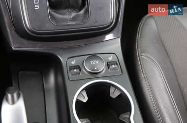 Внедорожник / Кроссовер Ford Kuga 2013 в 