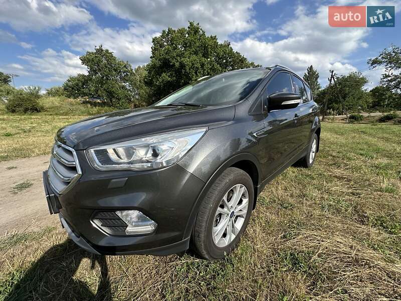 Внедорожник / Кроссовер Ford Kuga 2019 в Днепре