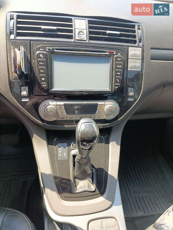 Позашляховик / Кросовер Ford Kuga 2012 в Миргороді