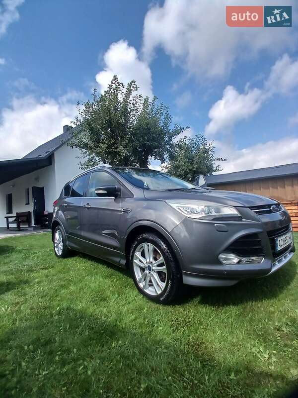 Внедорожник / Кроссовер Ford Kuga 2013 в Луцке