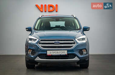 Внедорожник / Кроссовер Ford Kuga 2019 в 