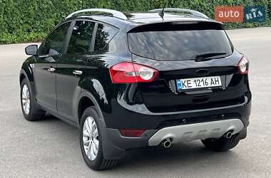Внедорожник / Кроссовер Ford Kuga 2011 в 