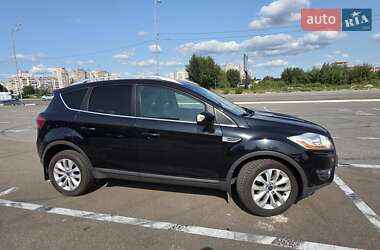 Внедорожник / Кроссовер Ford Kuga 2012 в 