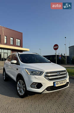 Внедорожник / Кроссовер Ford Kuga 2019 в Виннице