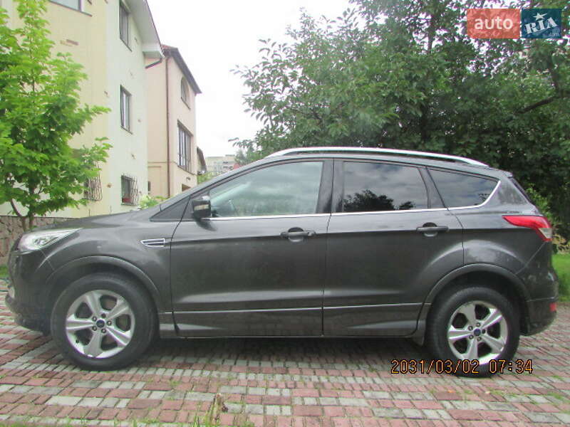 Внедорожник / Кроссовер Ford Kuga 2015 в Львове