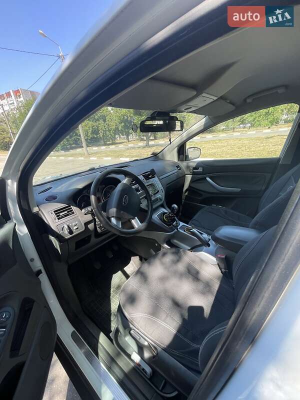Внедорожник / Кроссовер Ford Kuga 2011 в Запорожье