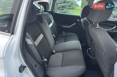 Внедорожник / Кроссовер Ford Kuga 2010 в 