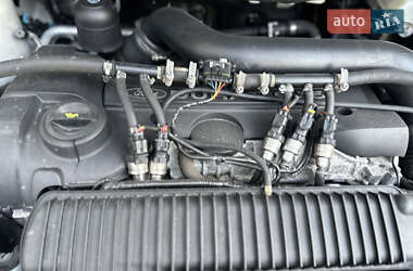 Внедорожник / Кроссовер Ford Kuga 2010 в 