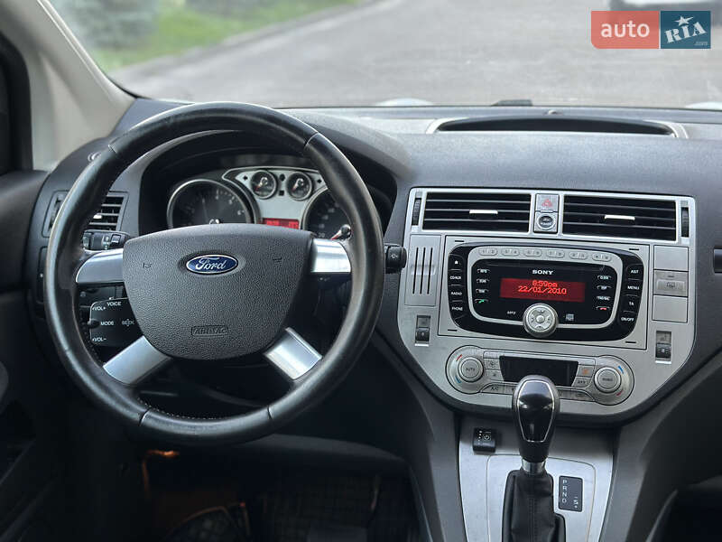 Внедорожник / Кроссовер Ford Kuga 2010 в Ровно