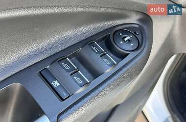 Внедорожник / Кроссовер Ford Kuga 2013 в 