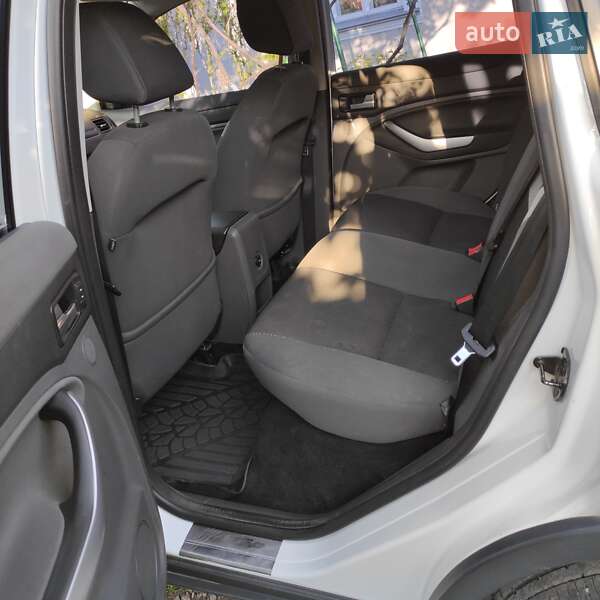 Внедорожник / Кроссовер Ford Kuga 2012 в Баре фото 6 Внедорожник / Кроссовер Ford Kuga 2012 в Баре