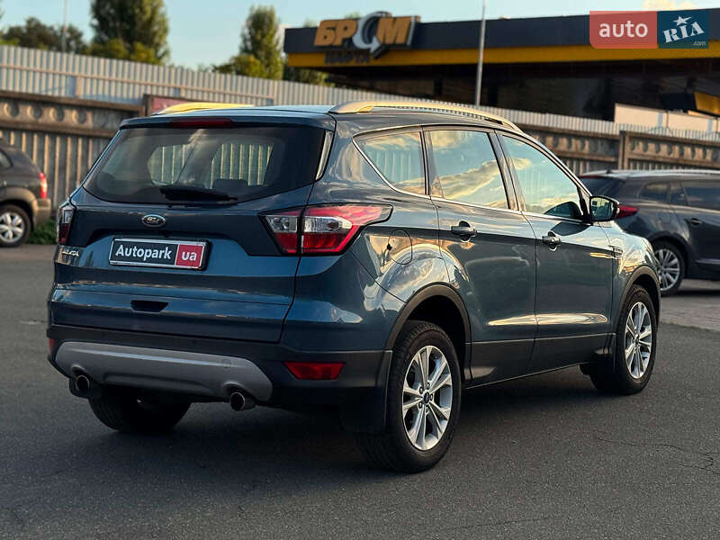 Внедорожник / Кроссовер Ford Kuga 2019 в Киеве
