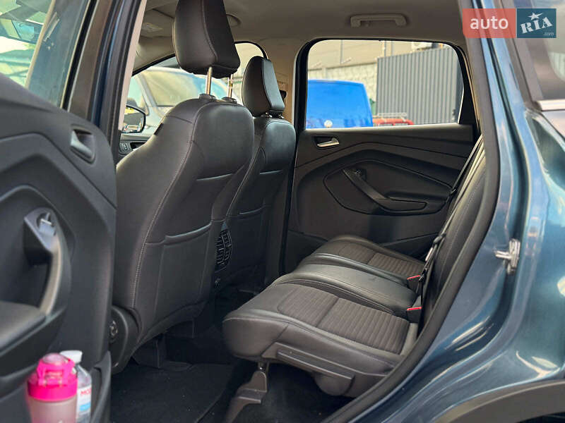 Внедорожник / Кроссовер Ford Kuga 2019 в Киеве