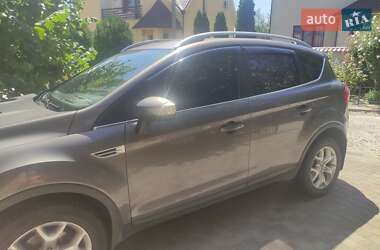 Внедорожник / Кроссовер Ford Kuga 2012 в 