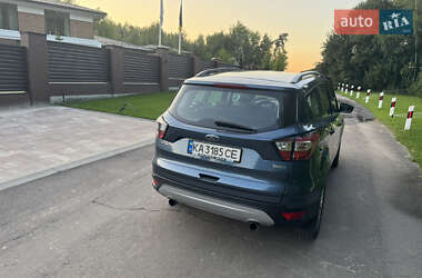 Внедорожник / Кроссовер Ford Kuga 2019 в 