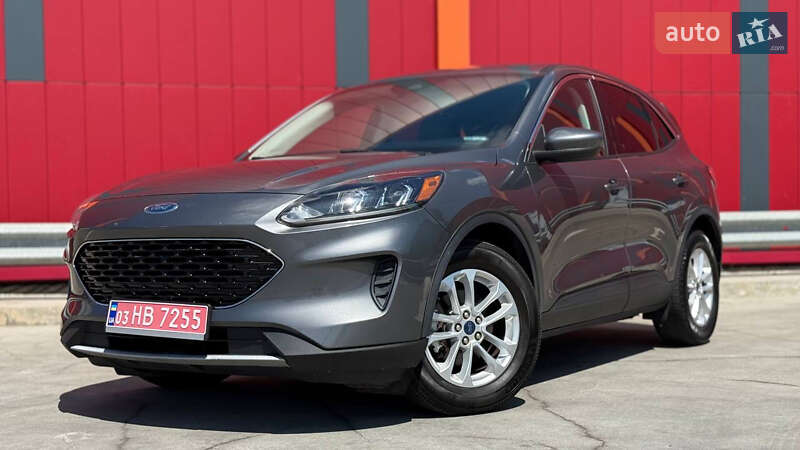 Внедорожник / Кроссовер Ford Kuga 2021 в Киеве