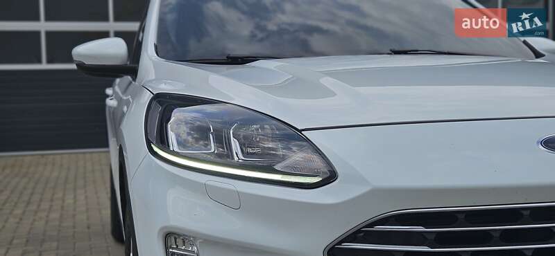 Внедорожник / Кроссовер Ford Kuga 2020 в Мукачево