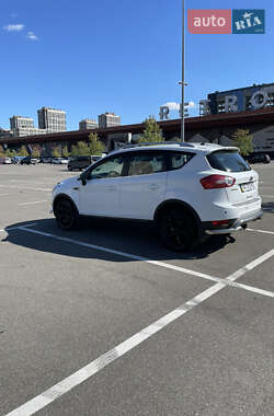 Внедорожник / Кроссовер Ford Kuga 2011 в 